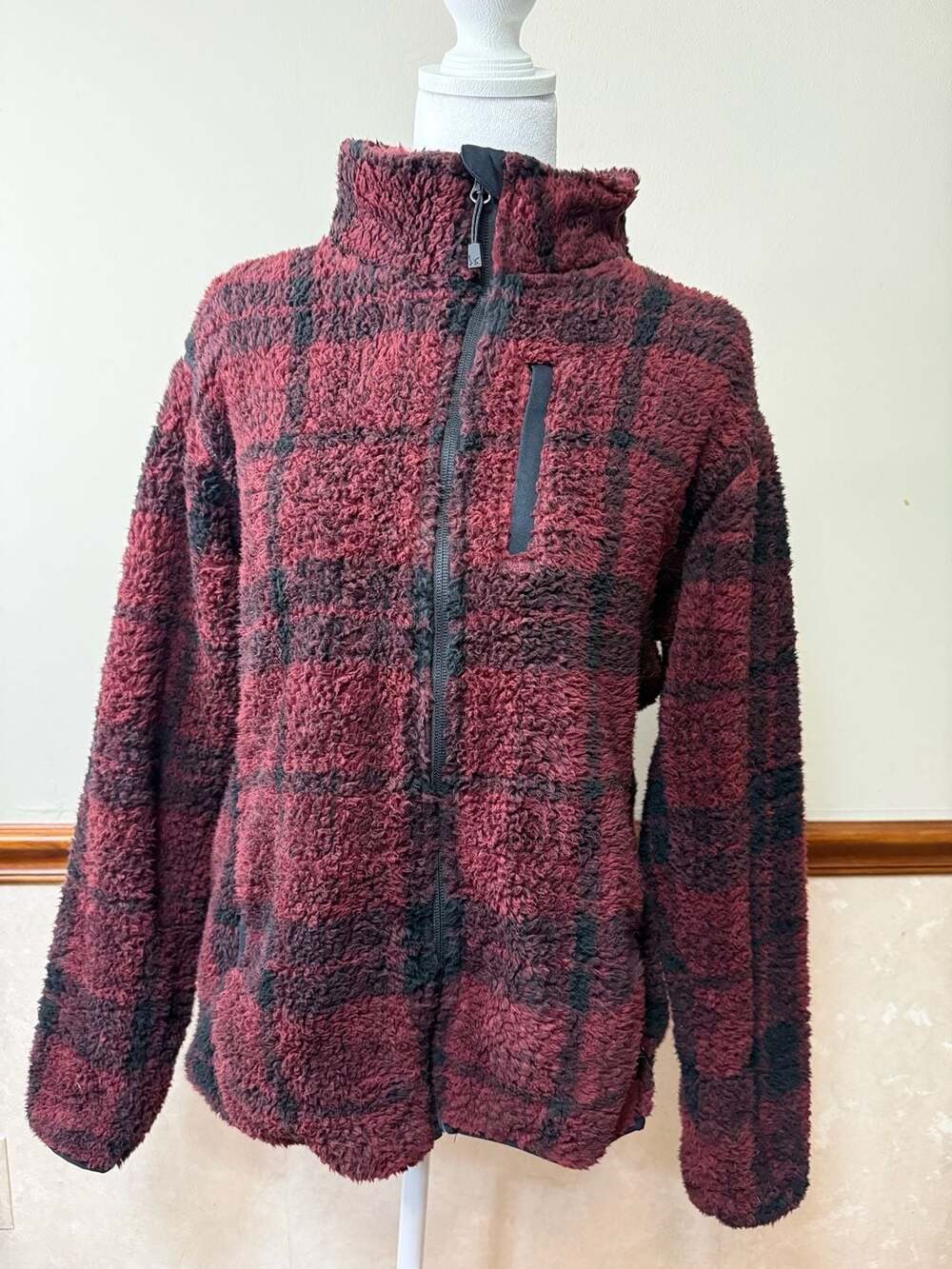 Eddie Bauer Women's Red Black Plaid High Pile Sherpa Fleece Full Zip